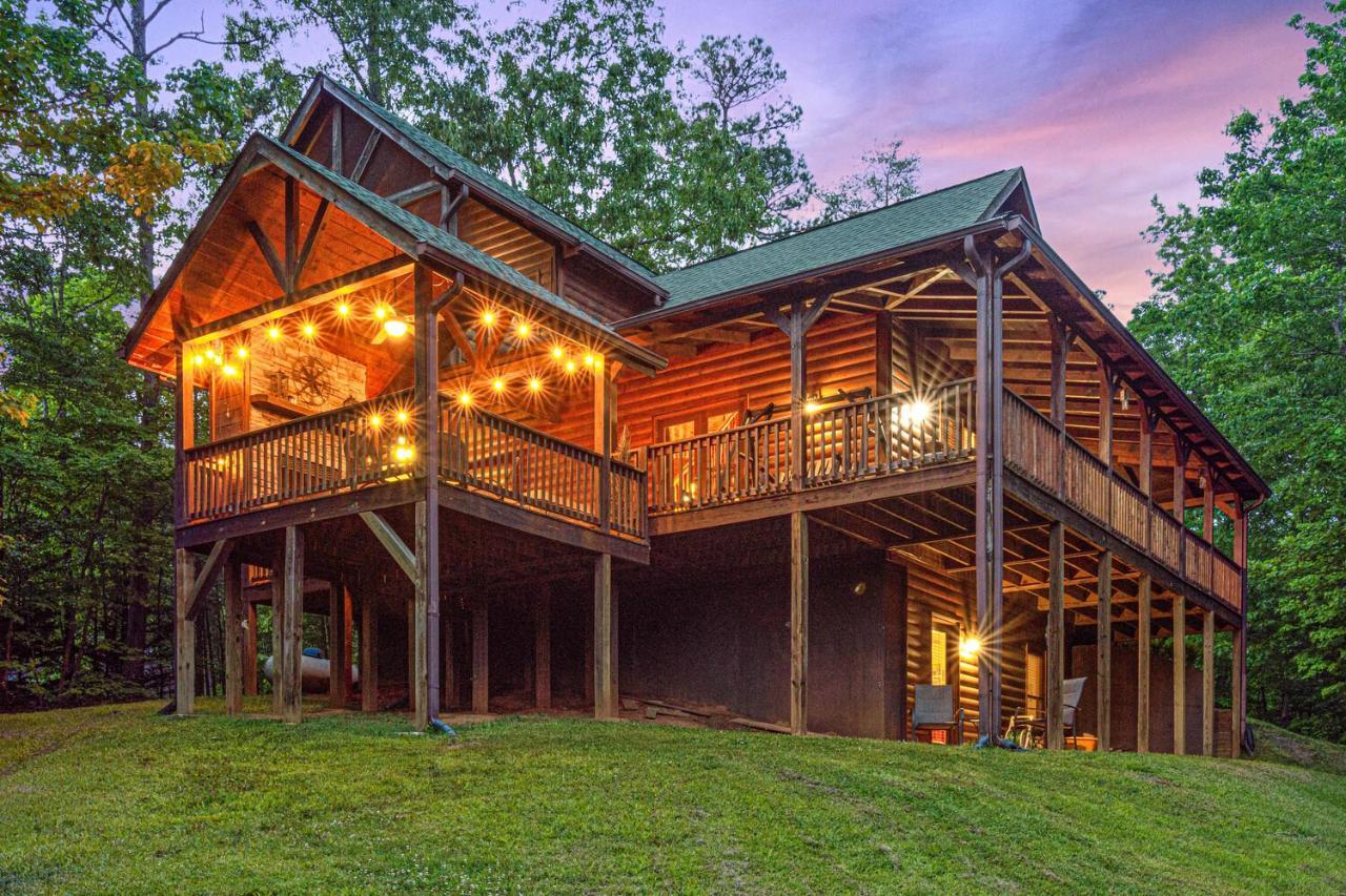 Incredible Views! - Pet Friendly - Aska Adventure Area - Bearfoot Bungalow Blue Ridge Exterior photo